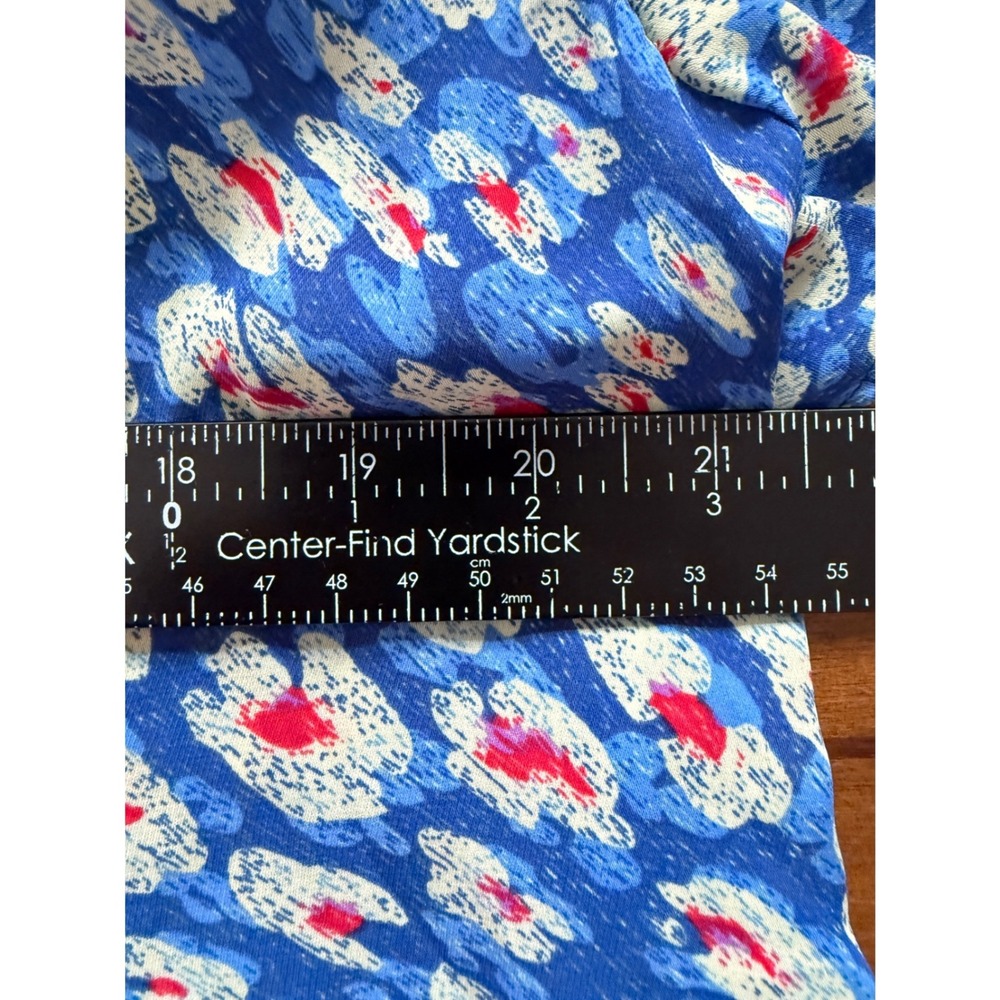 Cabi Blouse Women Large Blue Polyester Floral Animal Print Button Shoulder - Picture 6 of 7